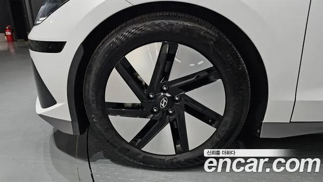 Hyundai IONIQ 6 2022 thumb 5