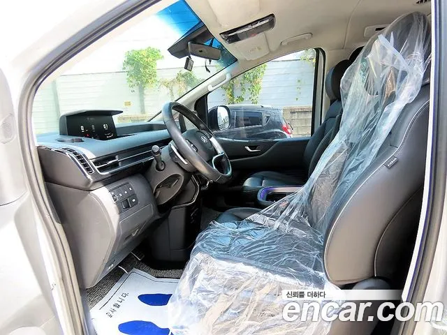 Hyundai Staria 2022 thumb 5