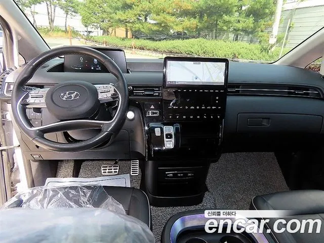 Hyundai Staria 2022 thumb 8