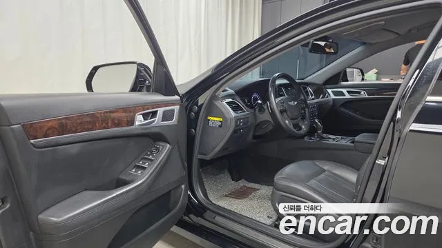 Hyundai Genesis 2016 thumb 10