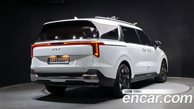 Kia Carnival 2024 thumb 2