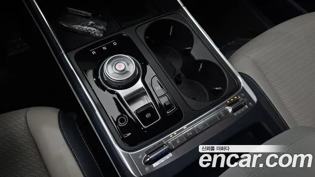Kia Carnival 2024 thumb 9