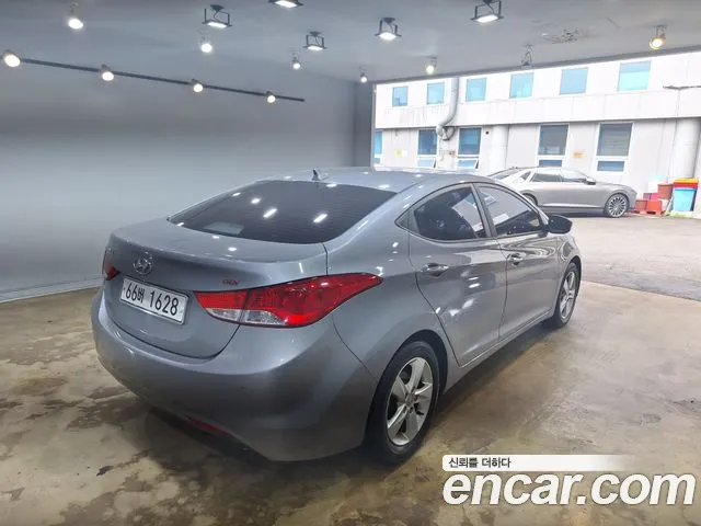 Hyundai Avante 2012 thumb 2