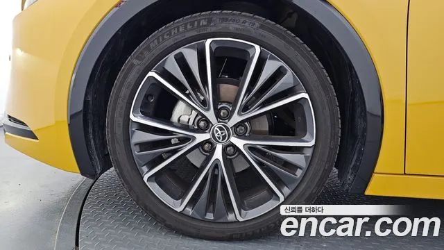 Toyota Prius 2024 thumb 5