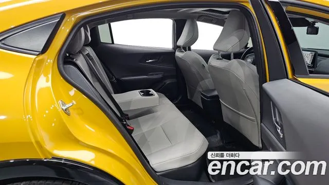 Toyota Prius 2024 thumb 11