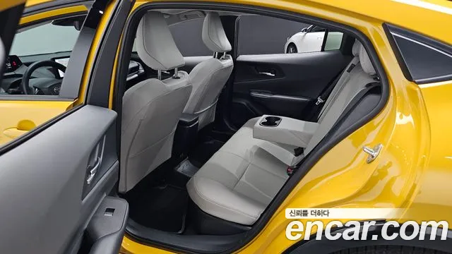 Toyota Prius 2024 thumb 12