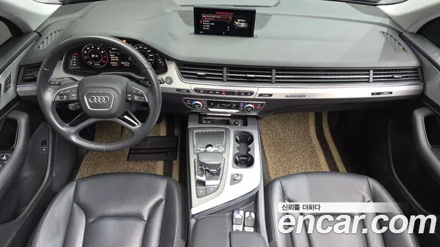Audi Q7 2019 thumb 6