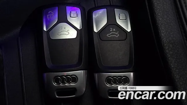 Audi Q7 2019 thumb 12