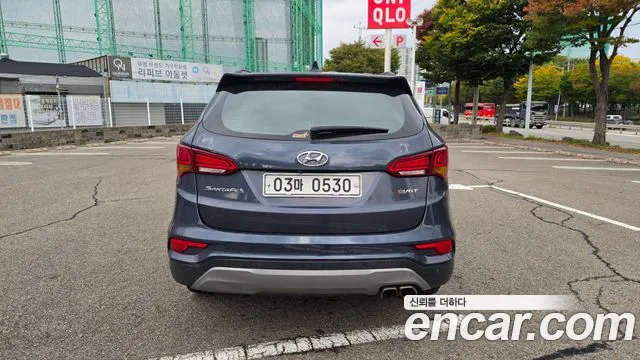 Hyundai Santa Fe 2016 thumb 4