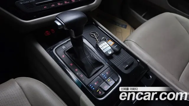Kia Carnival 2017 thumb 9