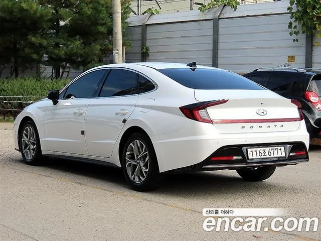 Hyundai Sonata 2023 thumb 3