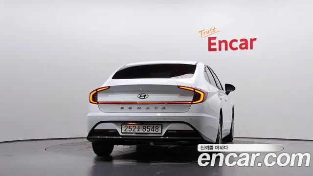 Hyundai Sonata 2022 thumb 4