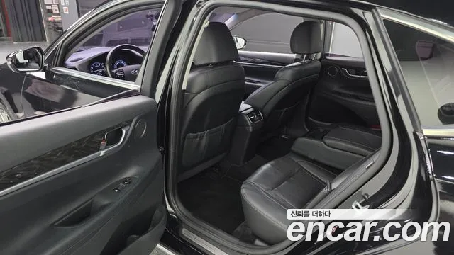 Hyundai Grandeur 2018 thumb 11