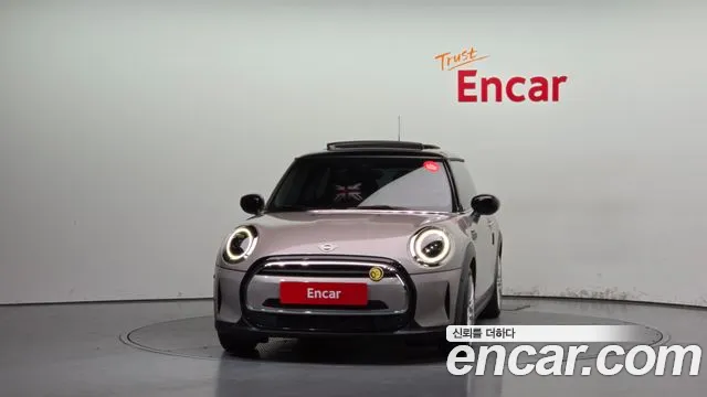 MINI Hatch 2023 thumb 3