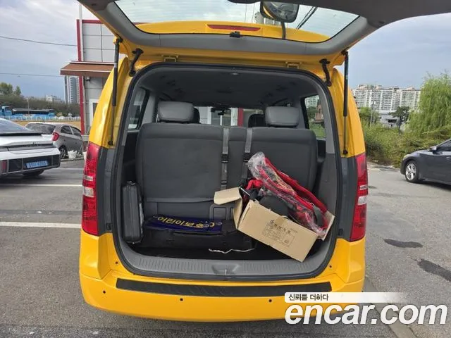 Hyundai Starex 2018 thumb 8