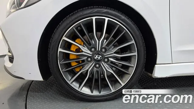 Hyundai Avante 2018 thumb 5