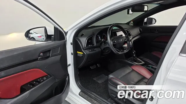 Hyundai Avante 2018 thumb 10
