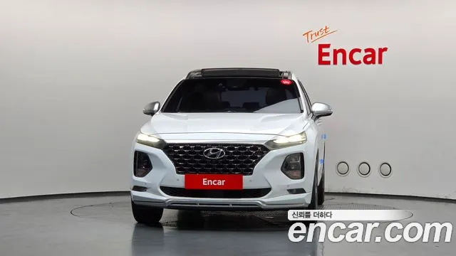 Hyundai Santa Fe 2018 thumb 3