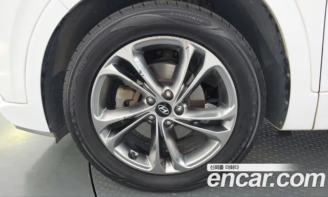 Hyundai Santa Fe 2018 thumb 5