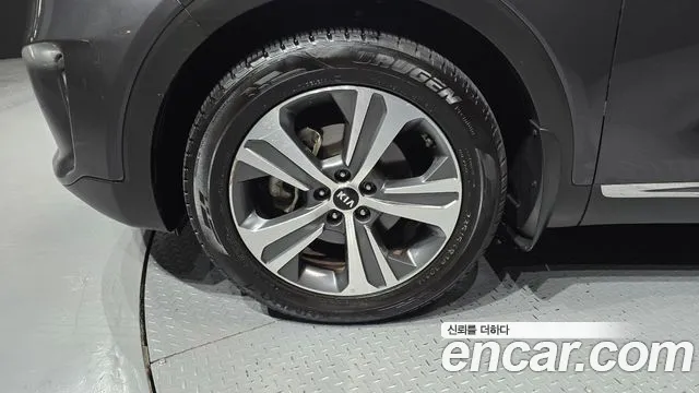 Kia Sorento 2017 thumb 5