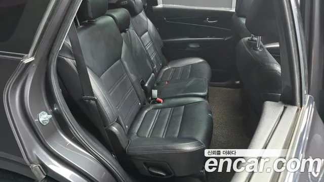 Kia Sorento 2017 thumb 11