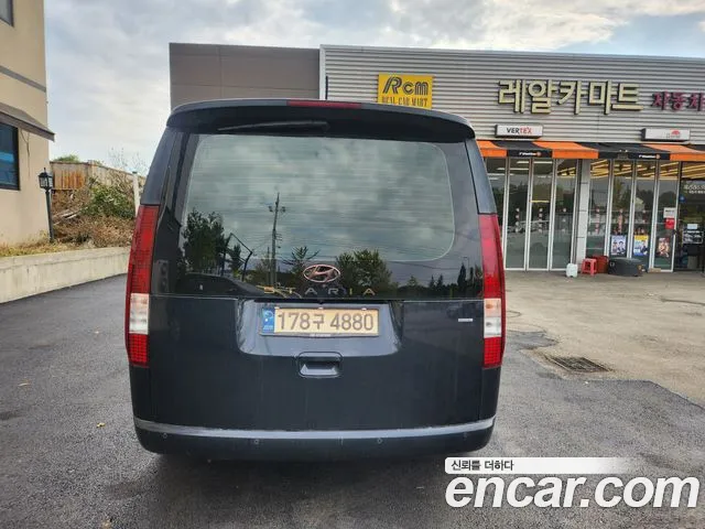 Hyundai Staria 2021 thumb 5