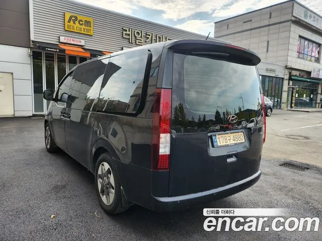 Hyundai Staria 2021 thumb 6