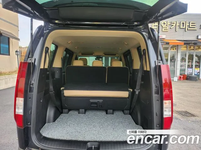 Hyundai Staria 2021 thumb 8
