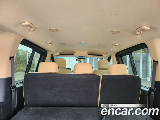 Hyundai Staria 2021 thumb 9