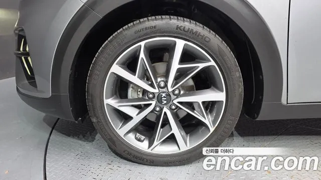 Kia Niro 2019 thumb 5
