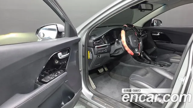 Kia Niro 2019 thumb 10