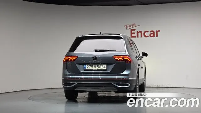 Volkswagen Tiguan 2023 thumb 3