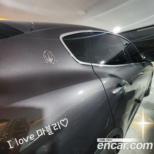 Maserati Levante 2018 thumb 4