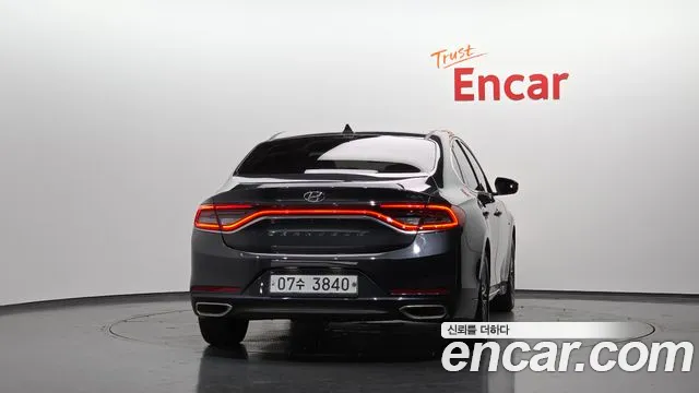 Hyundai Grandeur 2018 thumb 4