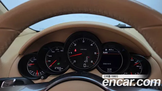 Porsche Cayenne 2015 thumb 8