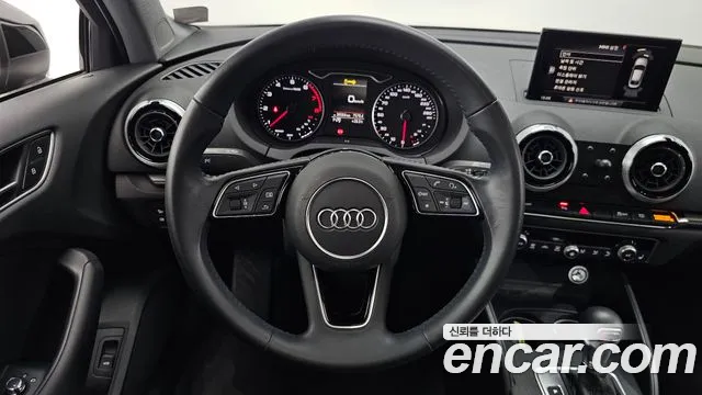 Audi A3 2018 thumb 12