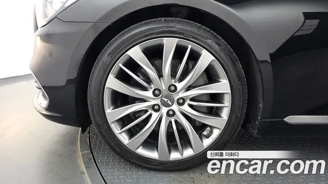 Genesis G80 2017 thumb 5