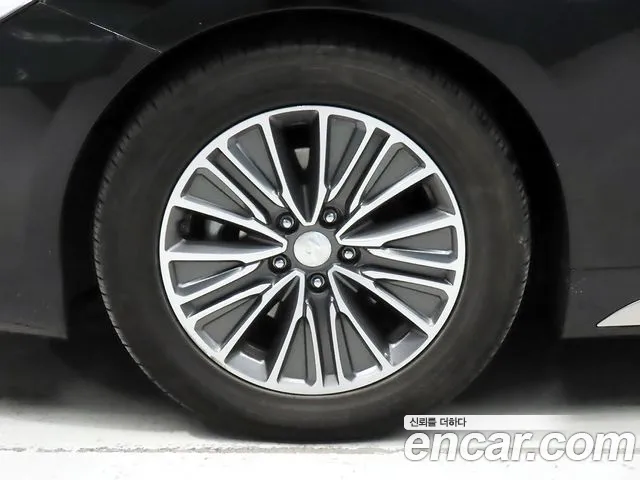Hyundai Grandeur 2017 thumb 5