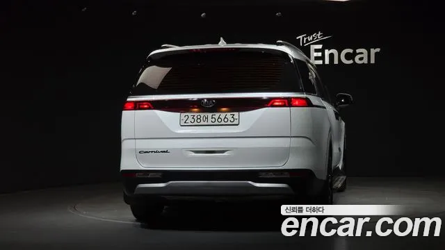 Kia Carnival 2020 thumb 4