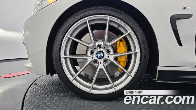 BMW 4-Series 2015 thumb 5