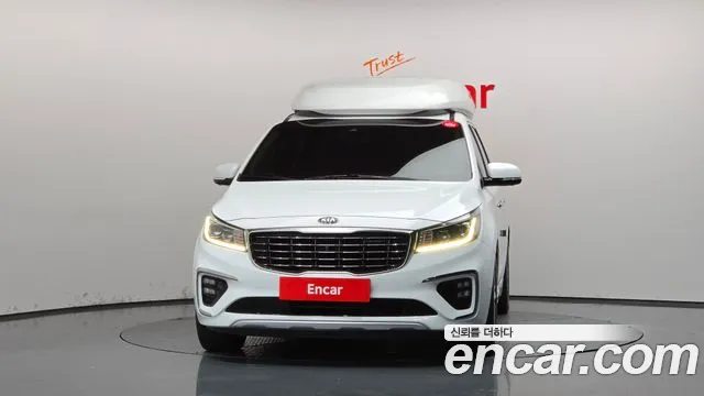 Kia Carnival 2019 thumb 3