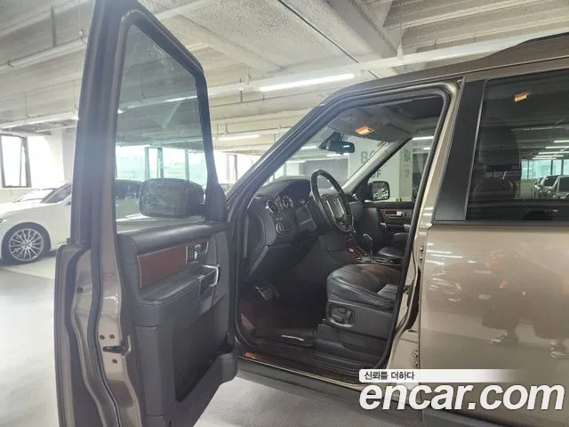 Land Rover Discovery 2011 thumb 8
