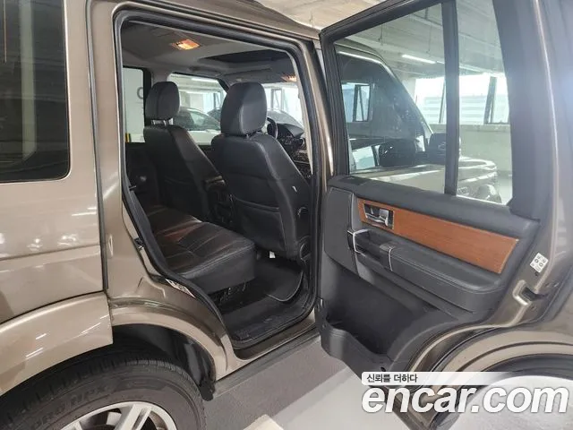 Land Rover Discovery 2011 thumb 10