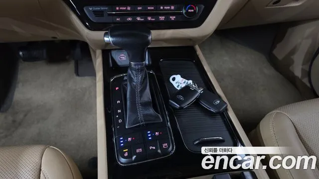 Kia Carnival 2016 thumb 9