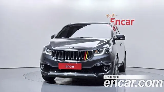 Kia Carnival 2017 thumb 3