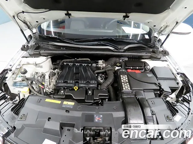 Renault-KoreaSamsung Megane 2018 thumb 6