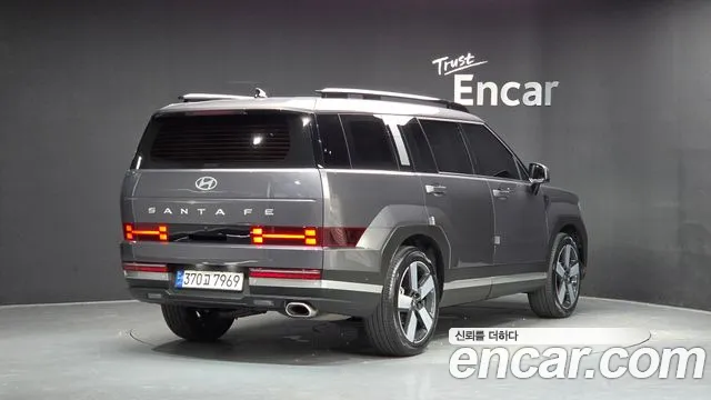 Hyundai Santa Fe 2023 thumb 2