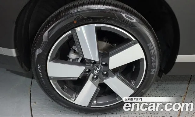 Hyundai Santa Fe 2023 thumb 5