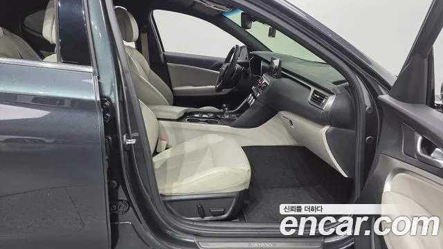Genesis G70 2021 thumb 11