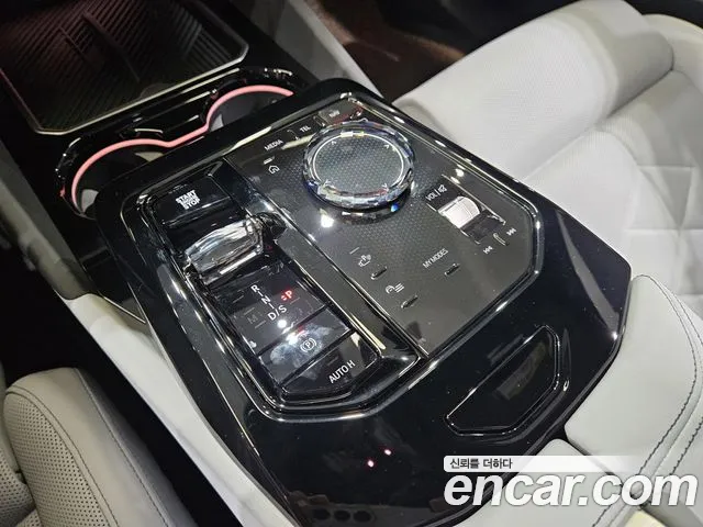 BMW 5-Series 2026 thumb 9